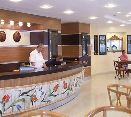 Ξενοδοχείο Bueyuek (adults Only)