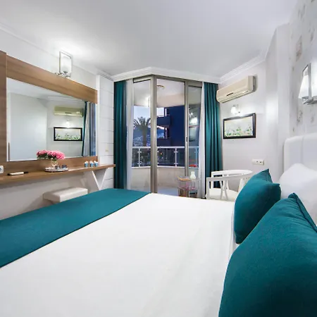 Hotel Bueyuek (adults Only)