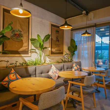 Bueyuek (adults Only) אלאניה