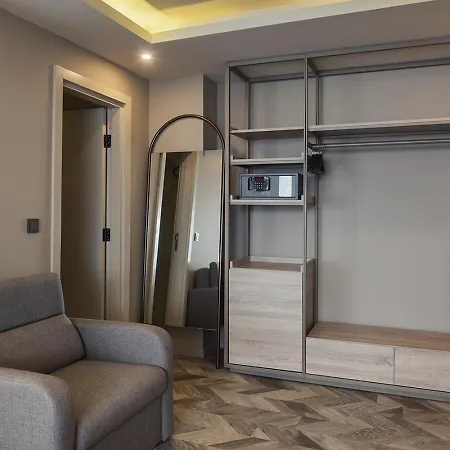 Bueyuek (adults Only) מלון 4*