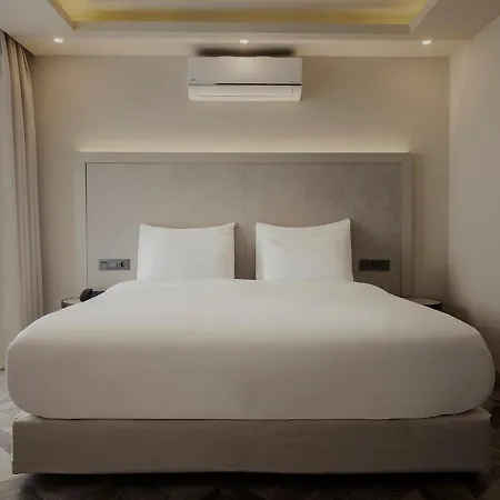 Hotell Bueyuek (adults Only) 4*