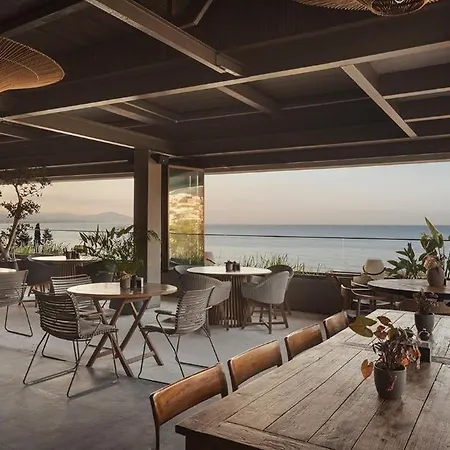 מלון Bueyuek (adults Only) 4*