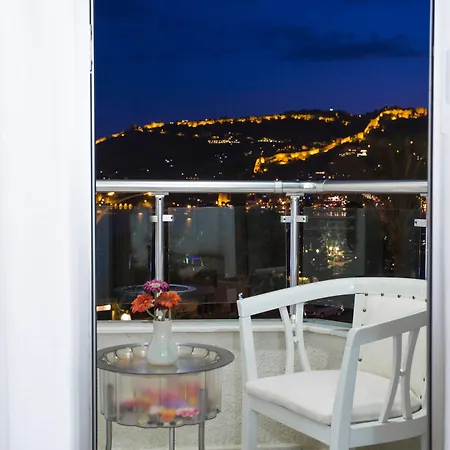 Bueyuek (adults Only) מלון