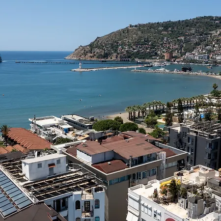 Bueyuek (adults Only) מלון