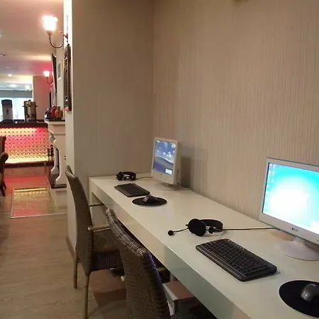 Hotel Bueyuek (adults Only) 4*