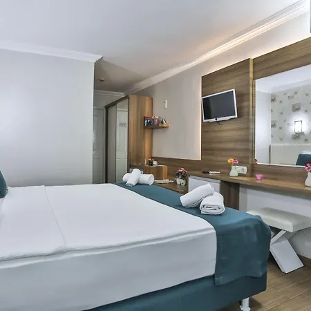 Bueyuek (adults Only) 阿拉尼亚