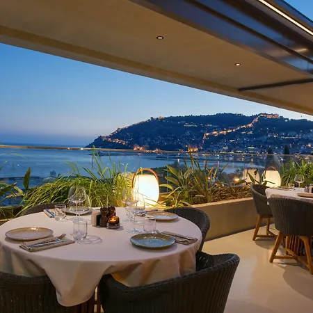 Bueyuek (adults Only) 酒店 4*